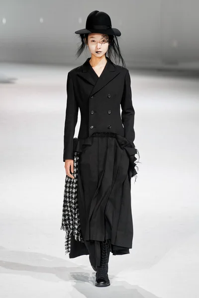 Look 9